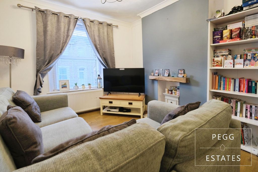 Property photo 3 of 15