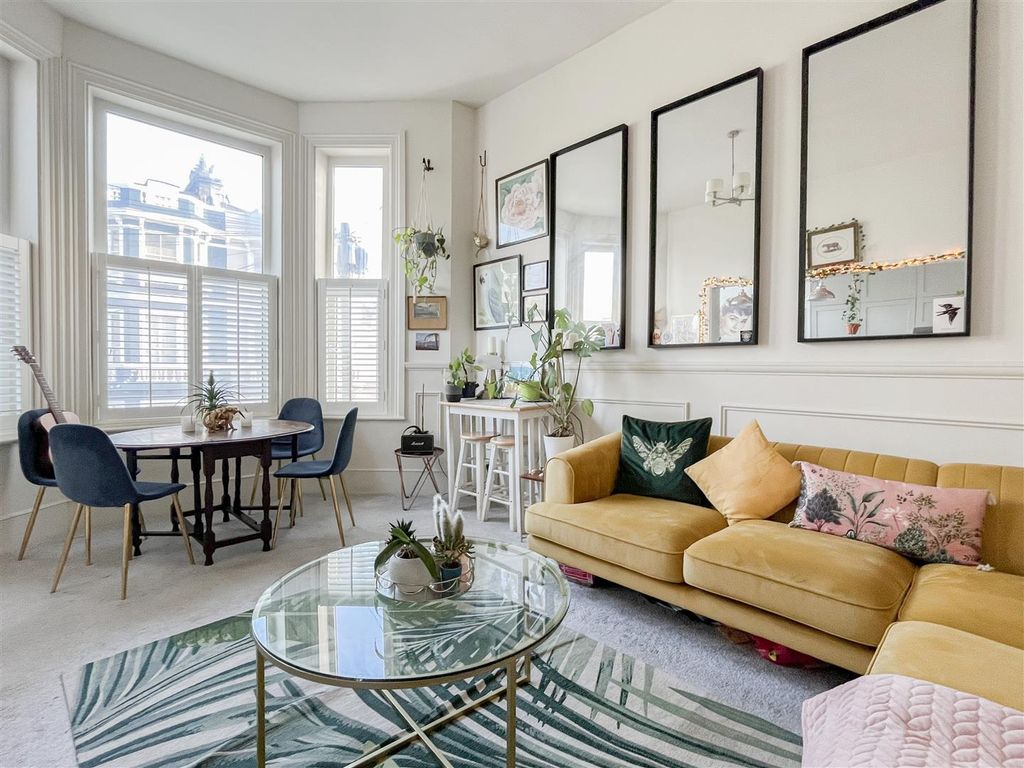 Property photo 2 of 13 11-Img_7483.Jpg