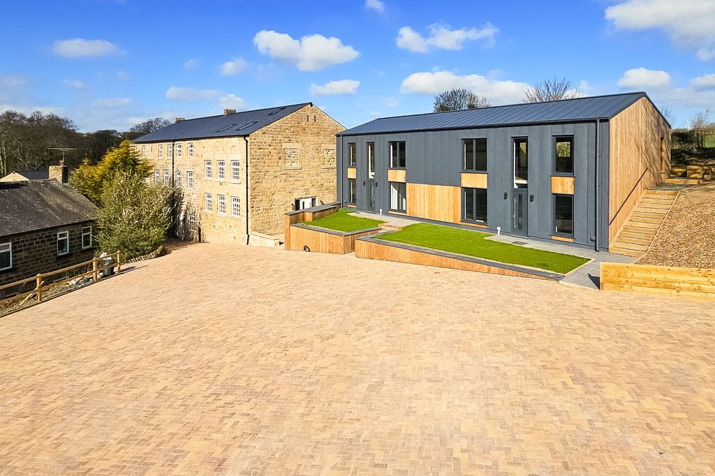 Property photo 3 of 30