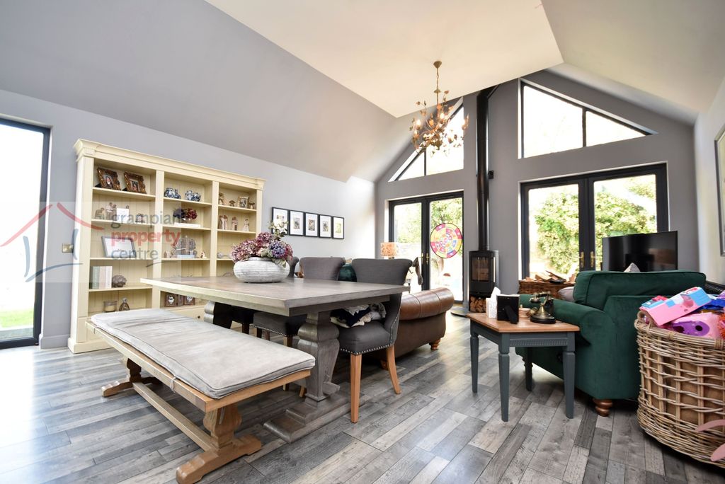 Property photo 2 of 33 l1.Jpg