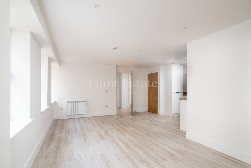 Property photo 3 of 18 Not Specified