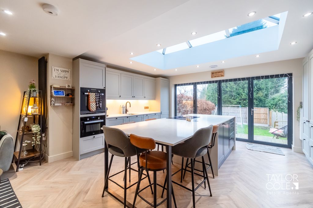 Property photo 3 of 23