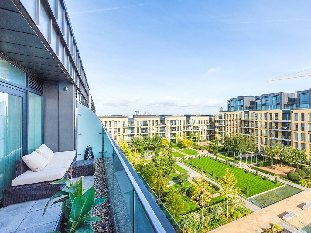 Property photo 3 of 15 Ravensbourne