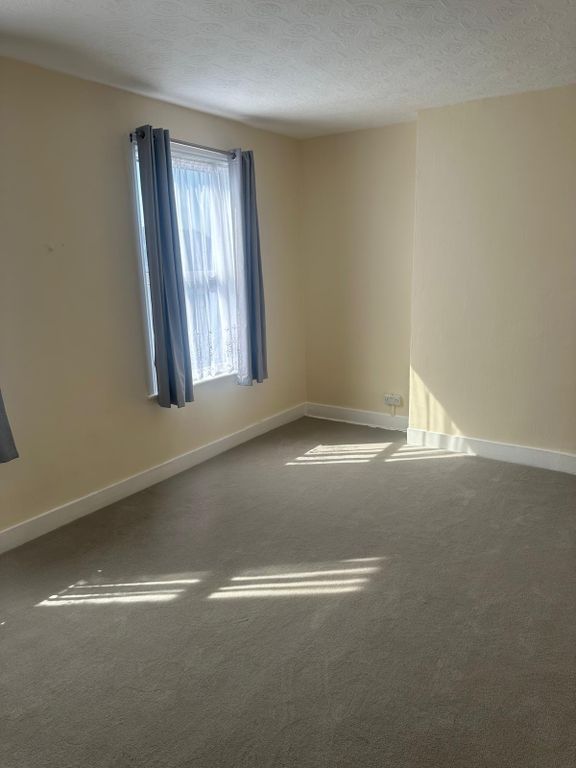 Property photo 3 of 11 Gallery