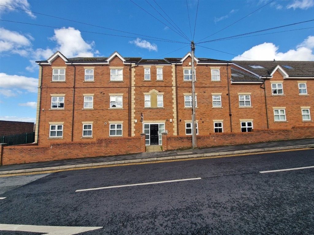 Property photo 1 of 8