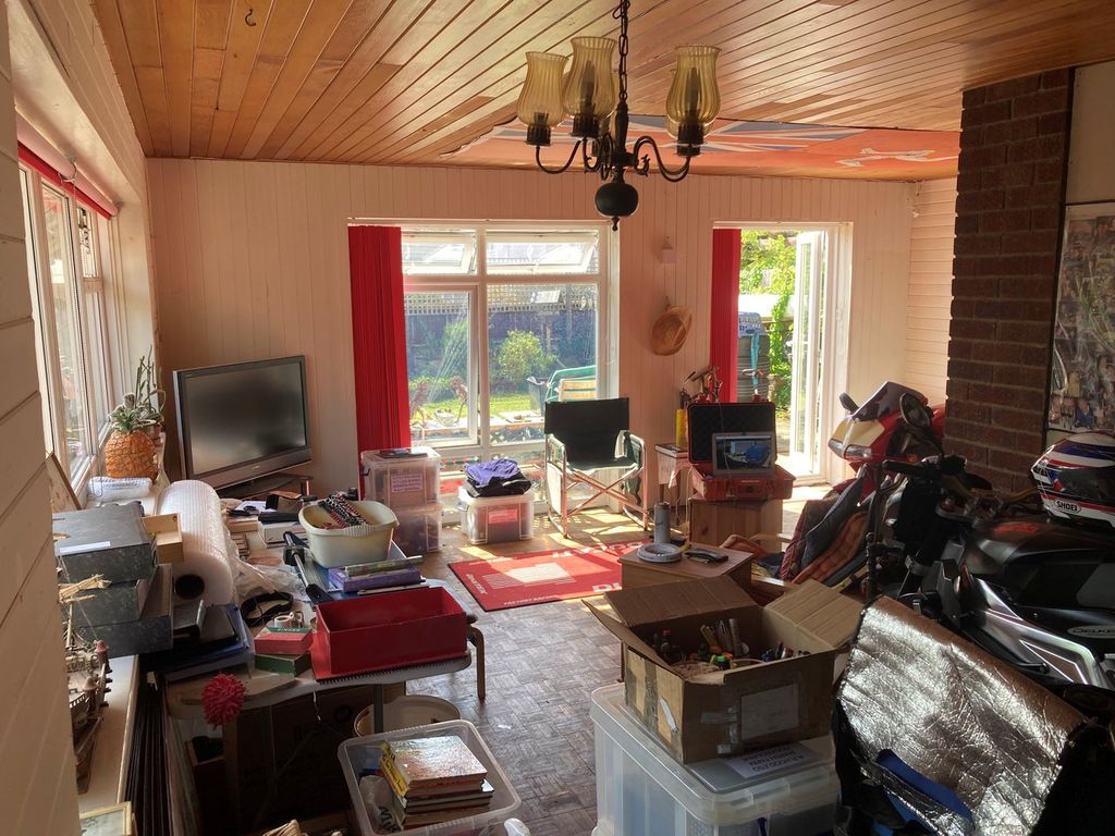 Property photo 3 of 16