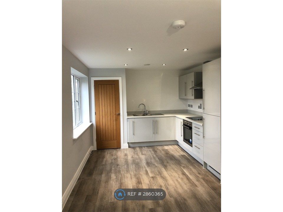 Property photo 2 of 5 Kitchen