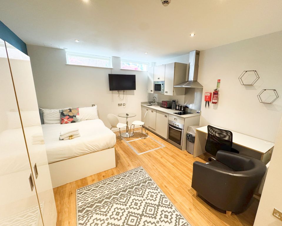 Property photo 2 of 5