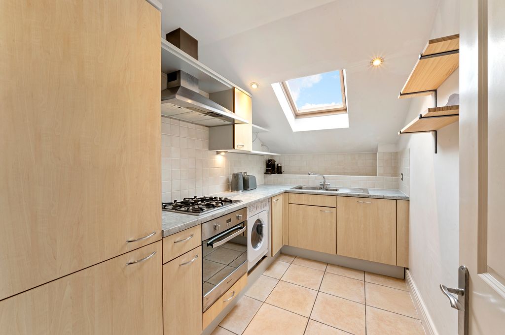 Property photo 2 of 7