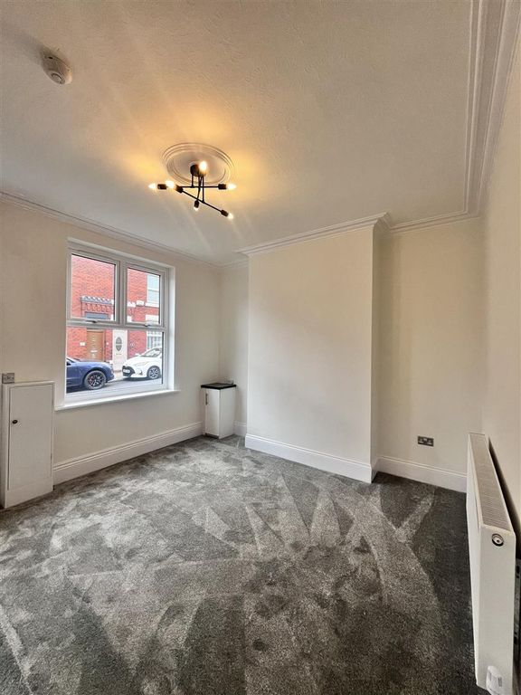 Property photo 2 of 10 Img_30381.Jpg