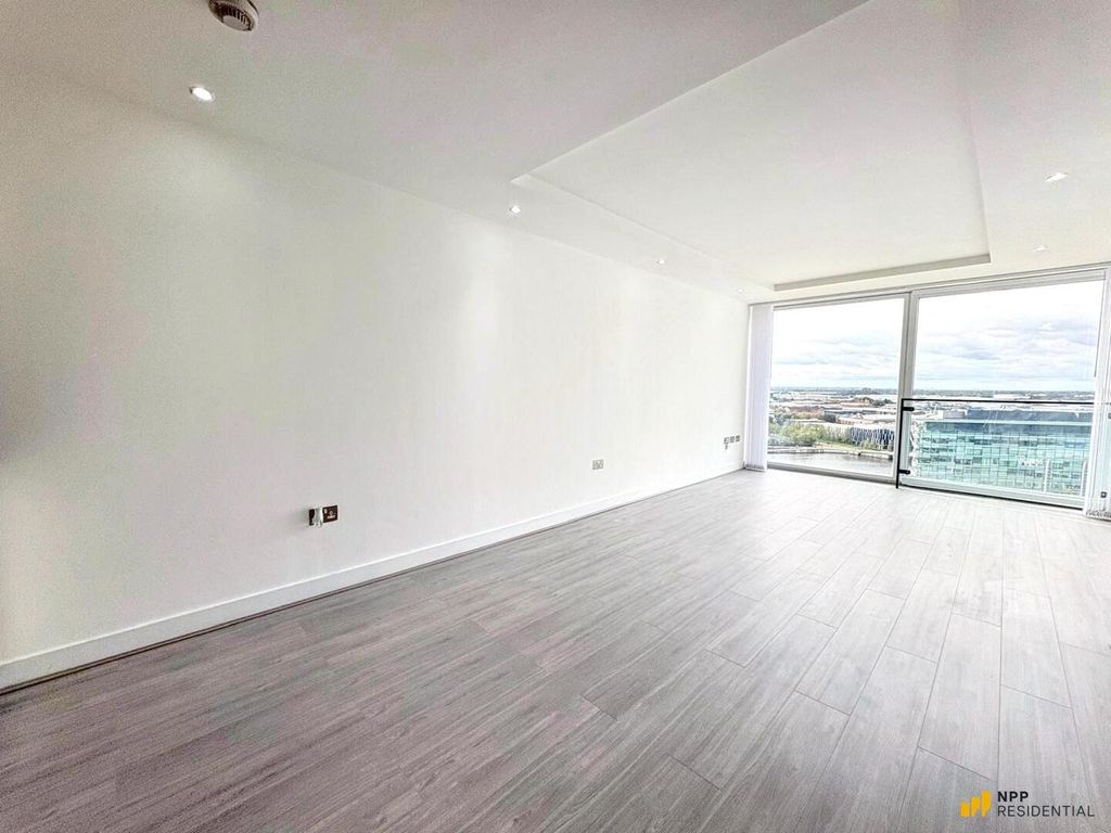 Property photo 2 of 17 Living Room