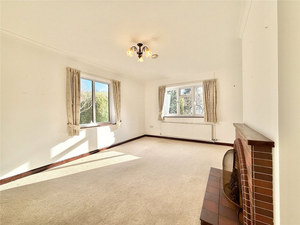 Property photo 3 of 21 Picture No. 10