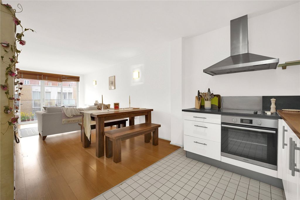 Property photo 1 of 35 Picture No. 30