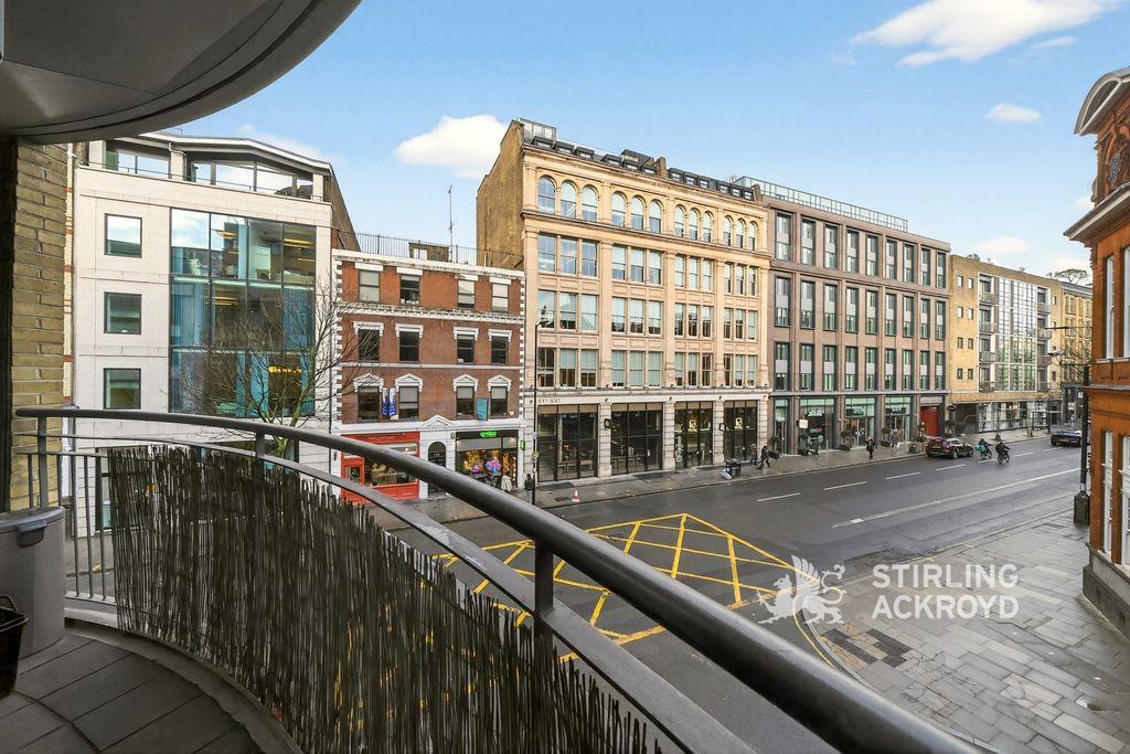 Property photo 2 of 22 Balcony