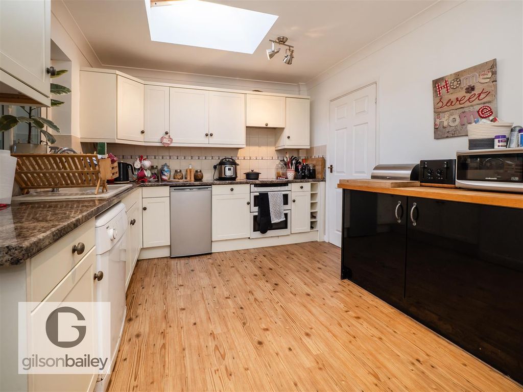 Property photo 2 of 46 203Spixworthroad-40.Jpg