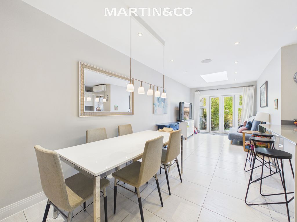 Property photo 3 of 27