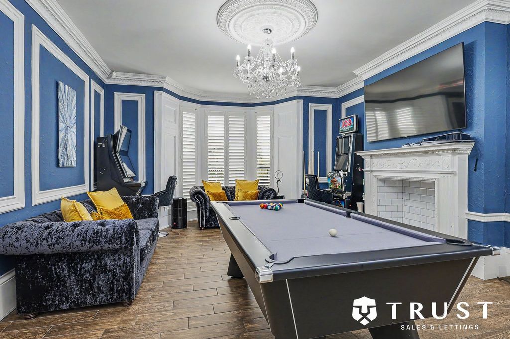Additional image 27 of 6 bed detached house for saleStation Lane, Birkenshaw BD11
