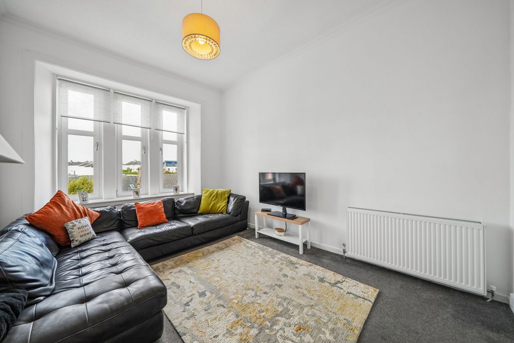 Property photo 2 of 12 Picture No. 02