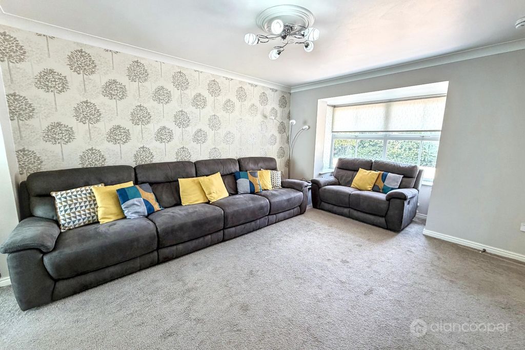 Property photo 3 of 20 5313137