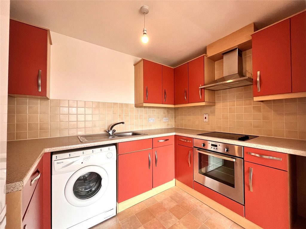 Property photo 3 of 12 Picture No. 04