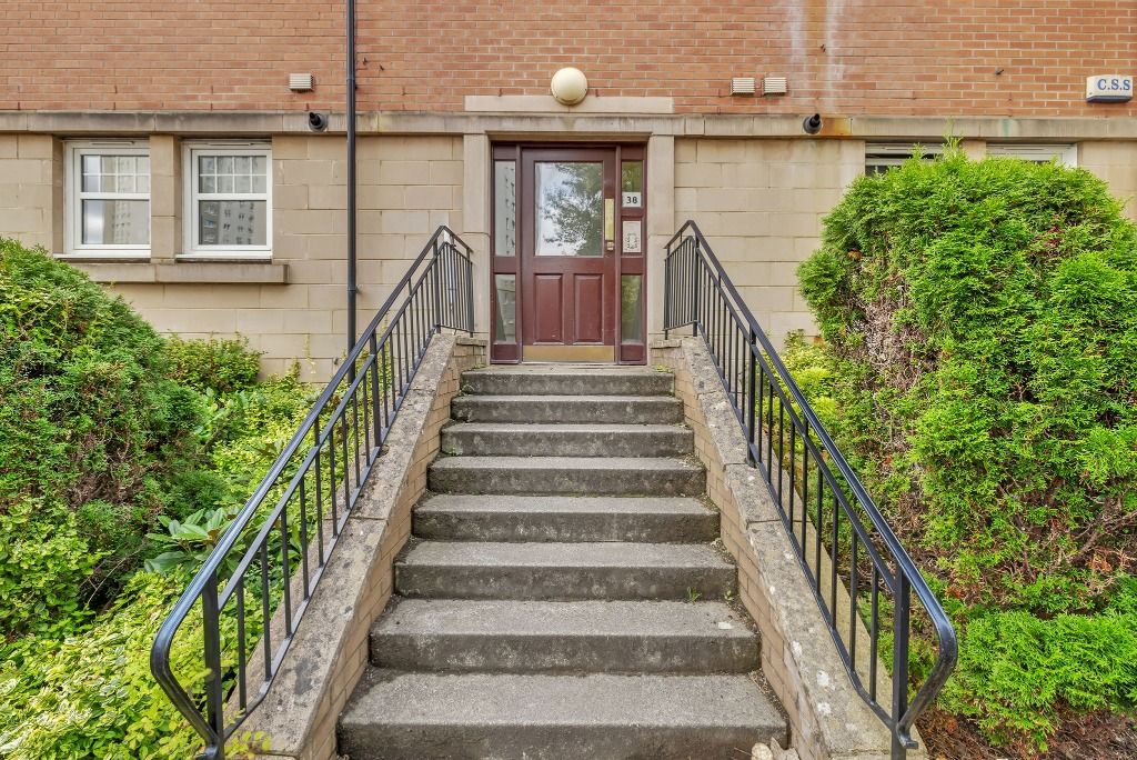 Property photo 3 of 21
