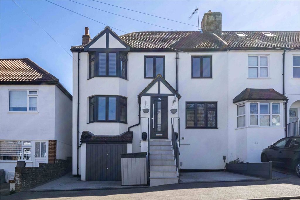 Property photo 1 of 30 Picture No. 02