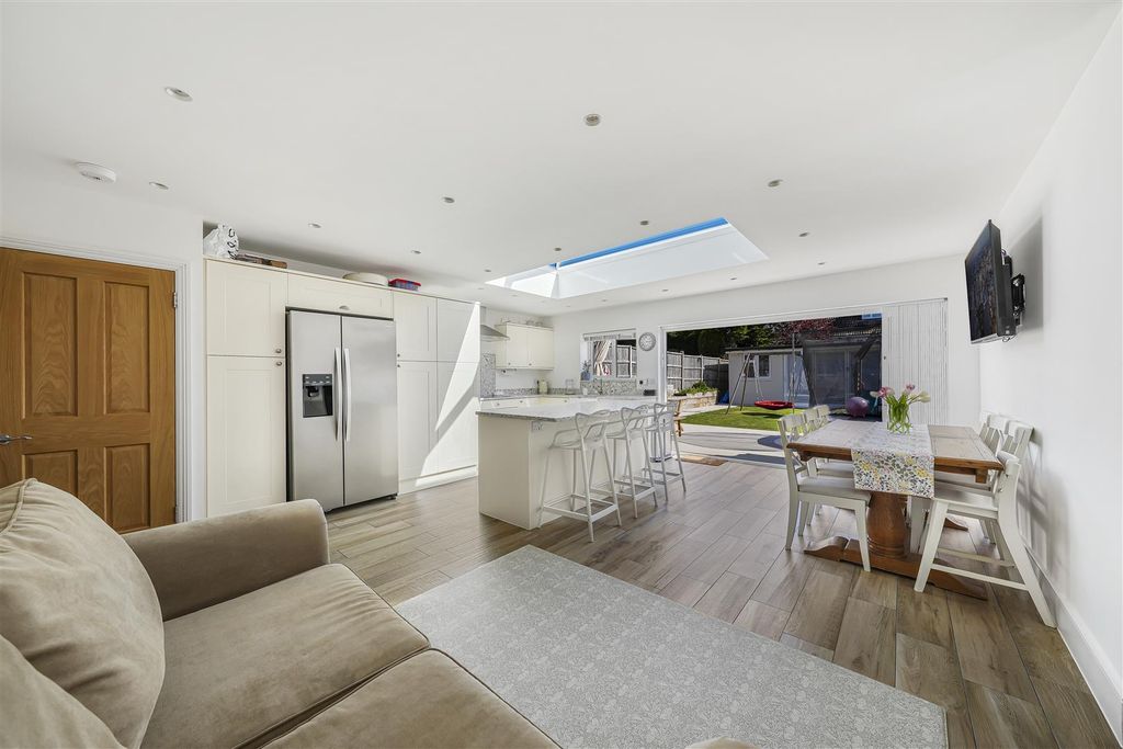 Property photo 2 of 22 Dsc00579.Jpg