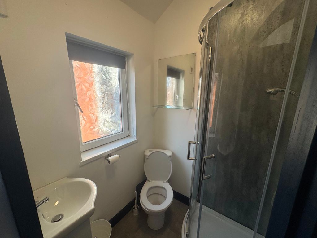 Property photo 2 of 3