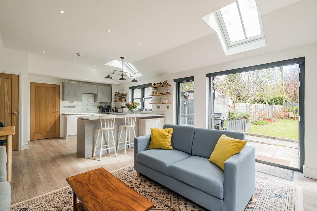 Property photo 2 of 27 Property Image 2