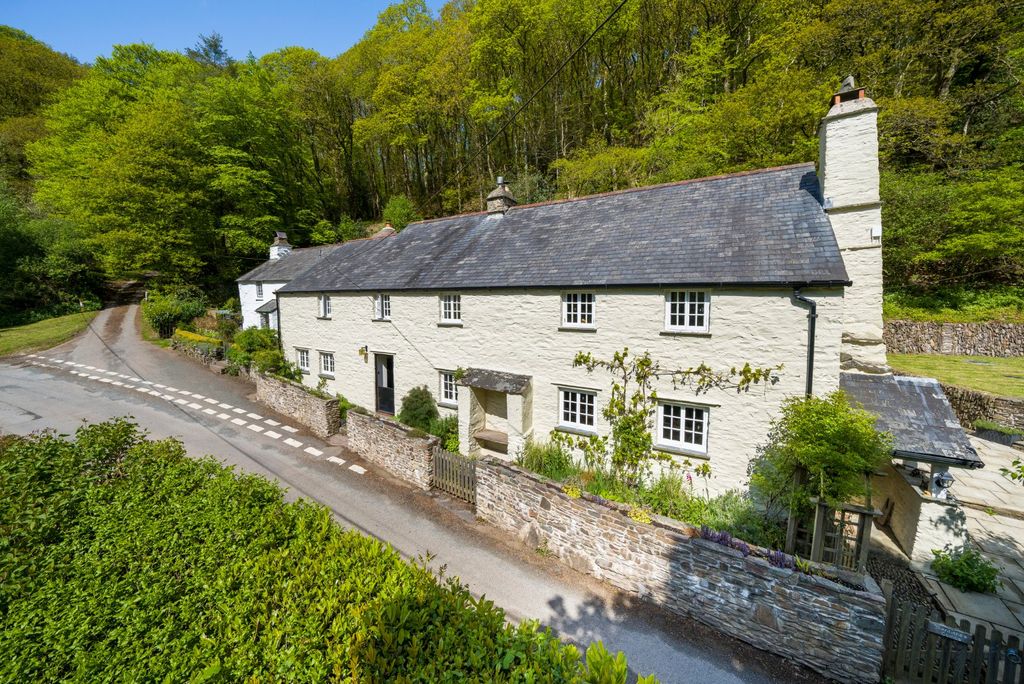 Property photo 2 of 24 Trentishoe Coombe