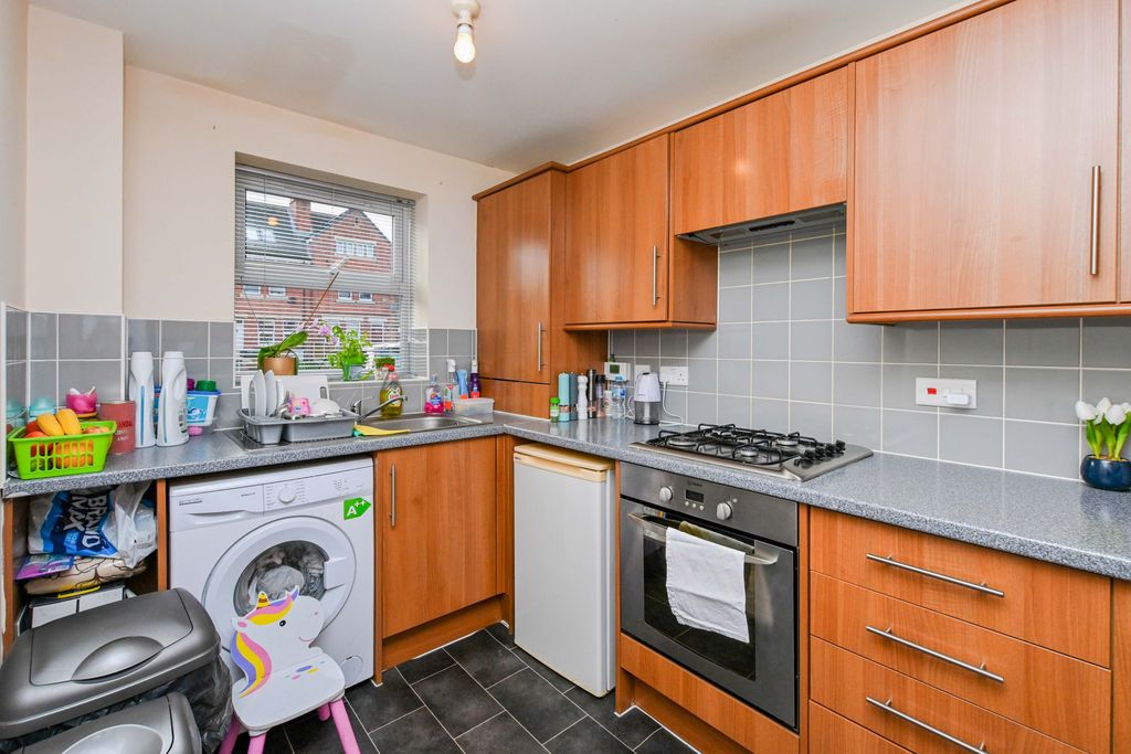 Property photo 3 of 12