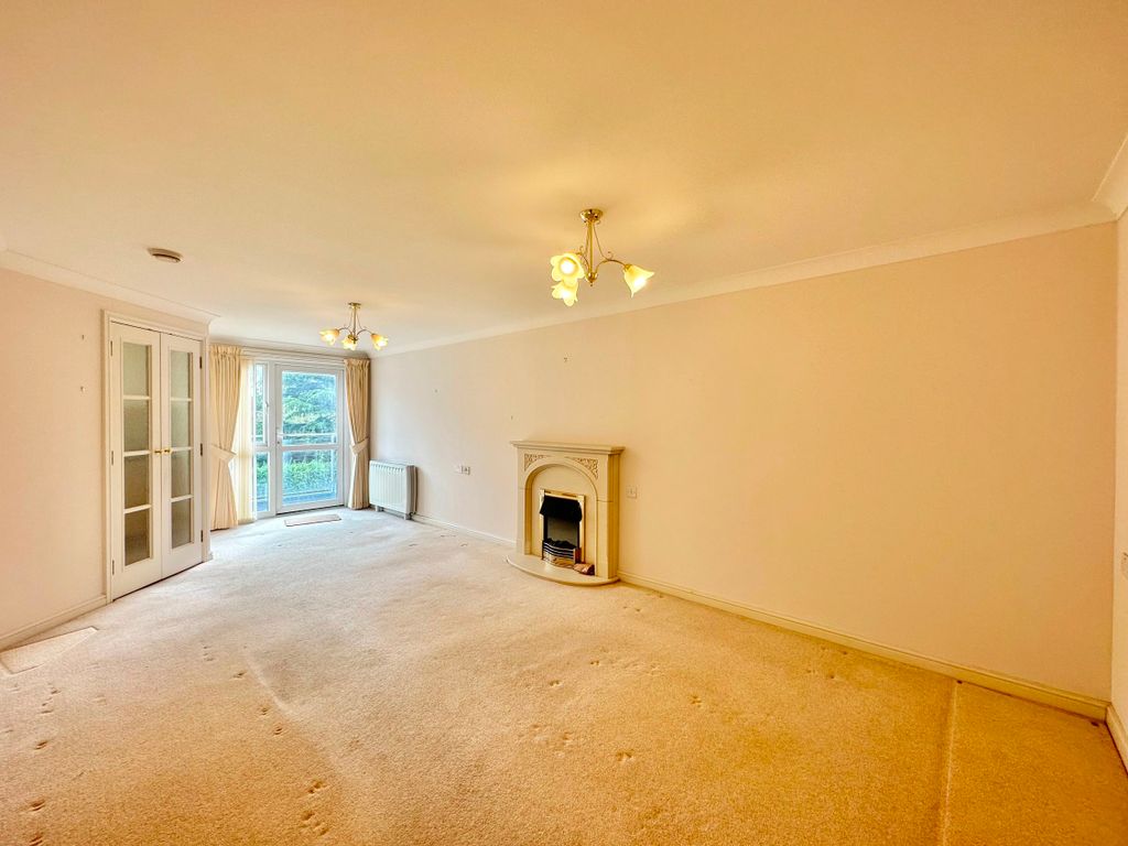 Property photo 2 of 11