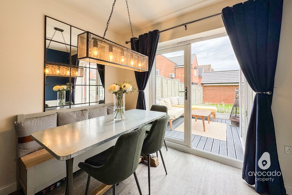 Property photo 3 of 21 3903156