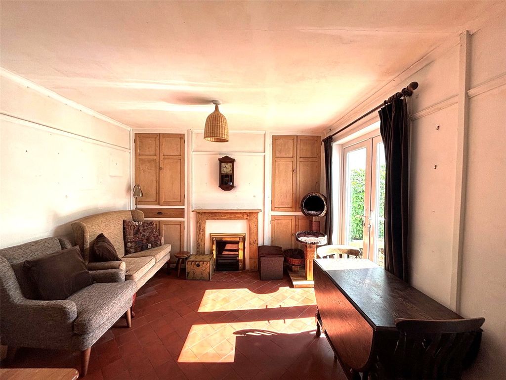 Property photo 3 of 22 Picture No. 06