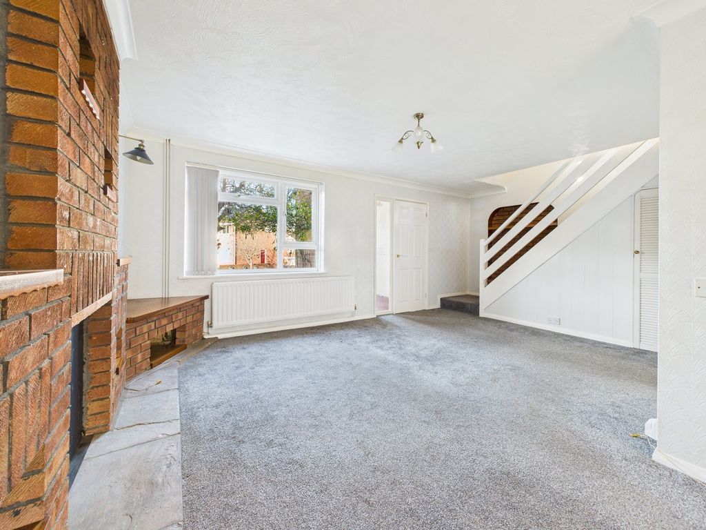 Property photo 3 of 27