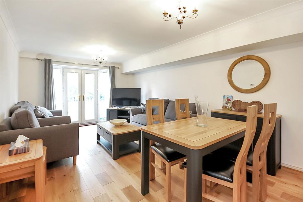 Property photo 2 of 9 Living Room