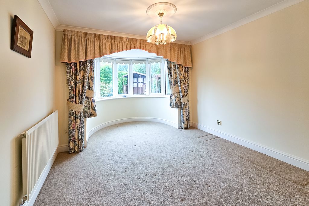 Property photo 3 of 22