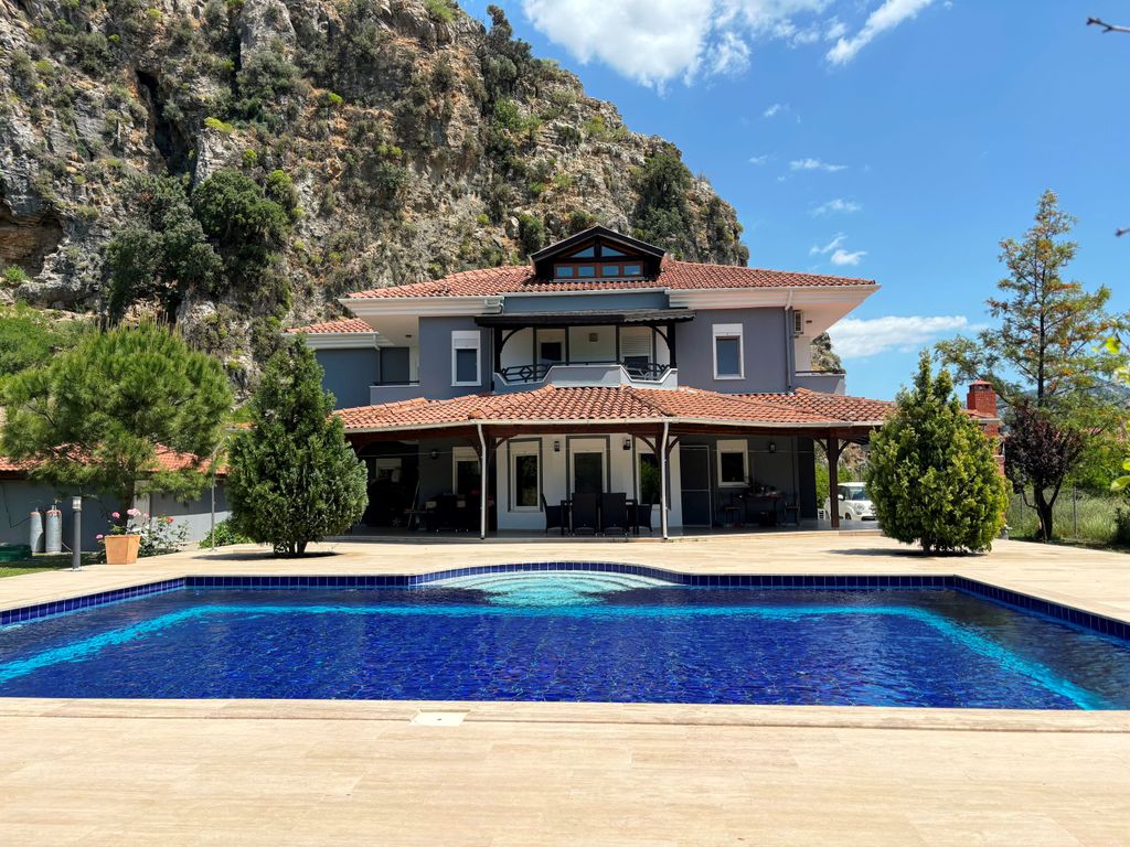 Property photo 2 of 24 A Serene Private Dalyan Villa For Sale With Large Pool - Nestled At The Foot Of A Mountain