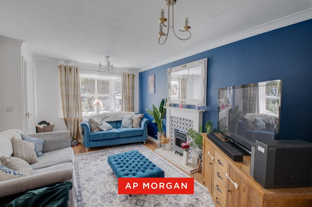 Property photo 3 of 17 Picture No. 15