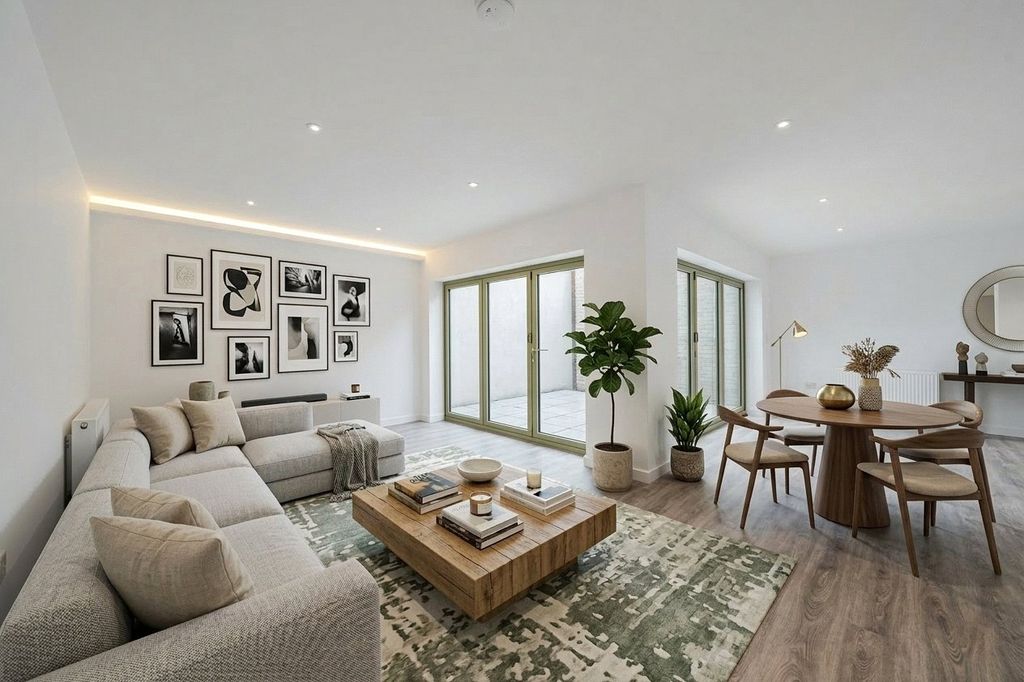 Property photo 2 of 7 Picture No. 17