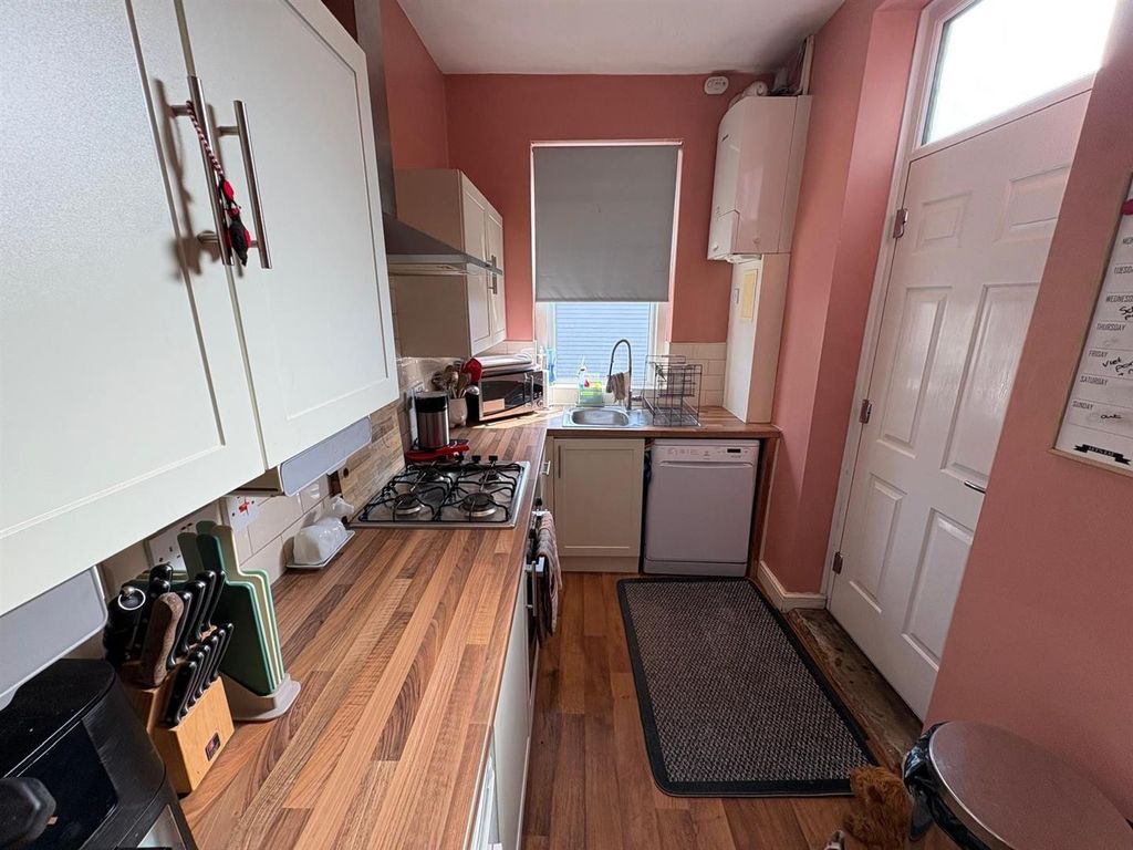 Property photo 3 of 22