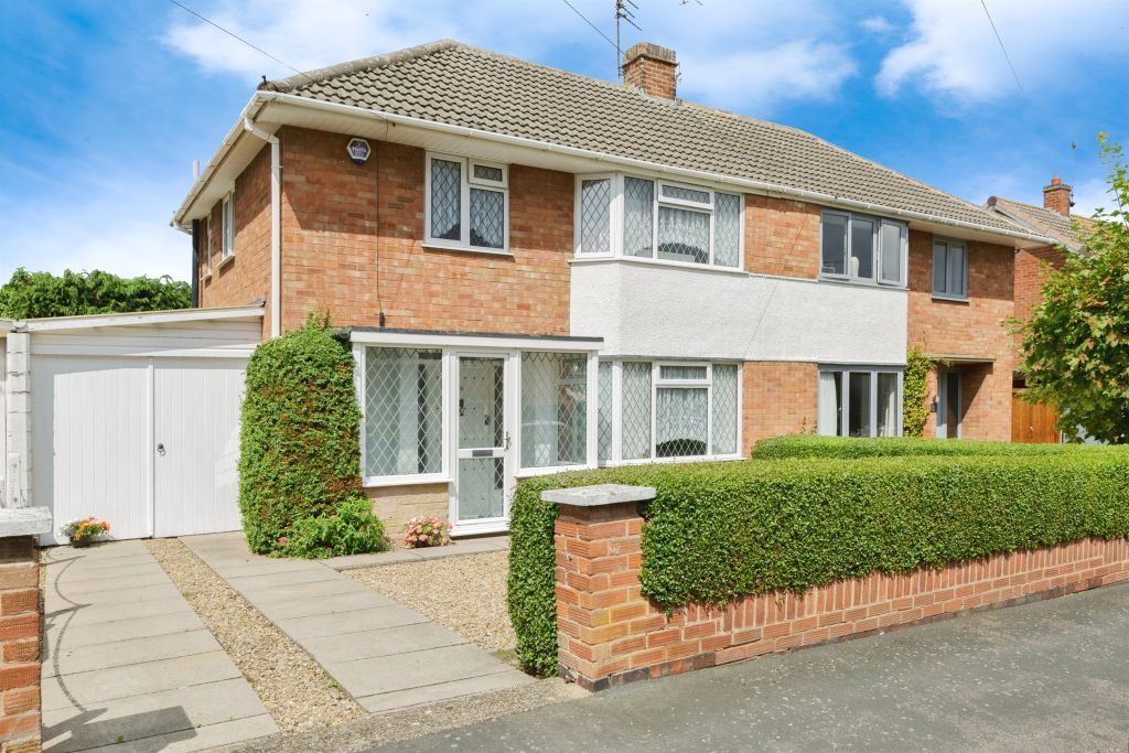 Property photo 1 of 17
