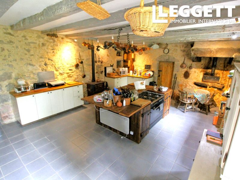 Property photo 3 of 10