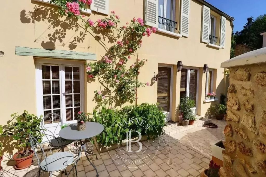 Property photo 1 of 25