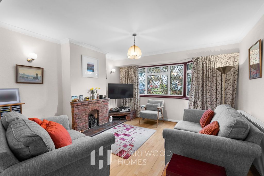 Property photo 2 of 23