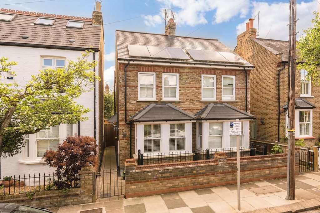 Property photo 1 of 10