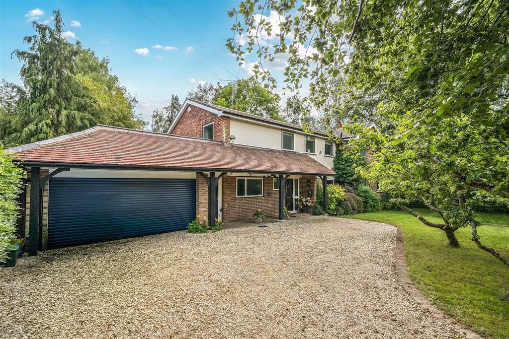 Property photo 1 of 39 Double Garage