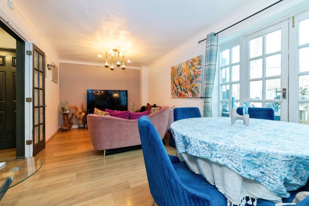 Property photo 3 of 20