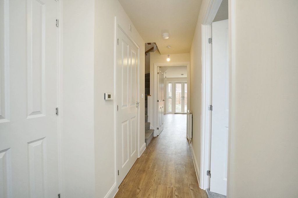 Additional image 15 of 4 bed end terrace house to rentWhite Lias Way, Upper Lighthorne, Leamington Spa, Warwickshire CV33