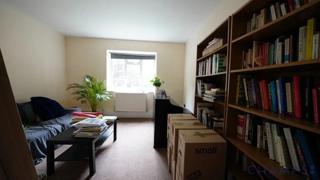 Property photo 1 of 20 2 Bed Flat To Rent Didbin House, Londong W
